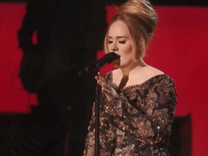 关于阿黛尔（Adele）的传奇人生：她的音乐影响与故事