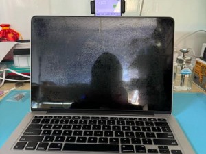 欧美 MACBOOKPRO 高清屏为什么这么贵？该如何选择？