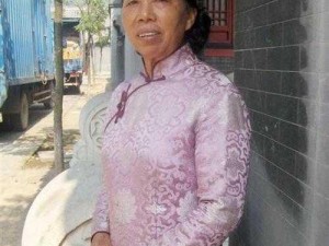 东北老女人大叫痒;东北老女人为何在炕上大叫痒？